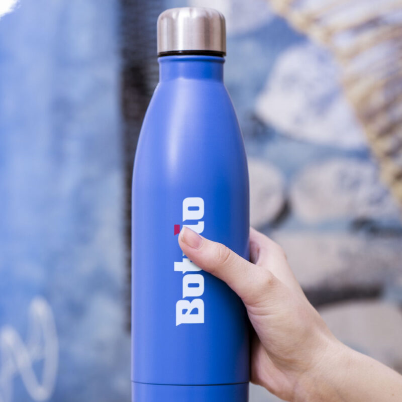 Gourde publicitaire personnalisable en acier inox, goodies écologique et pratique