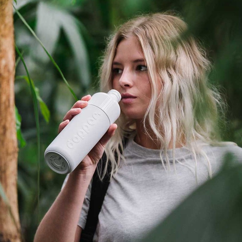 La gourde inox personnalisée Dopper by Pimp My Bottle, symbole d’engagement écologique.